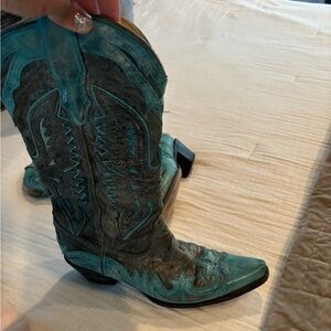 Women’s size 9.5 Corral boots.